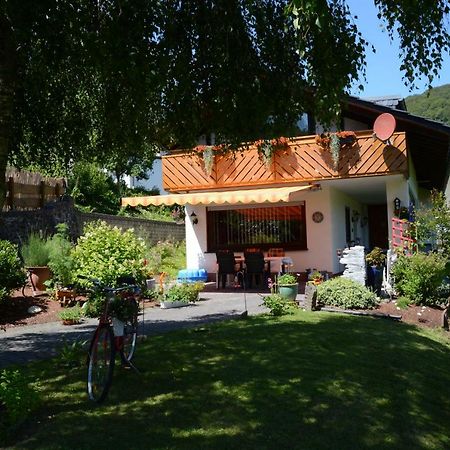 Ferienwohnung Burgblick Bilstein المظهر الخارجي الصورة