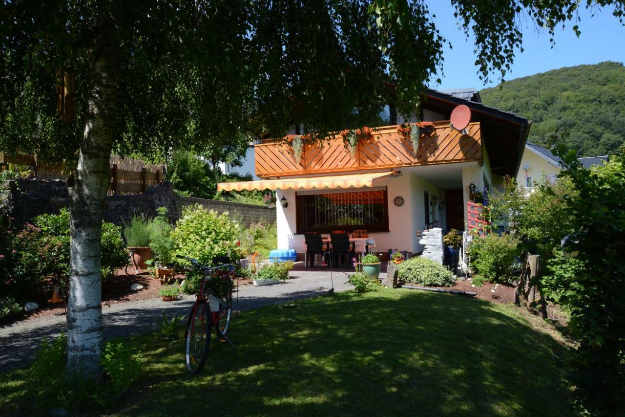 Ferienwohnung Burgblick Bilstein المظهر الخارجي الصورة
