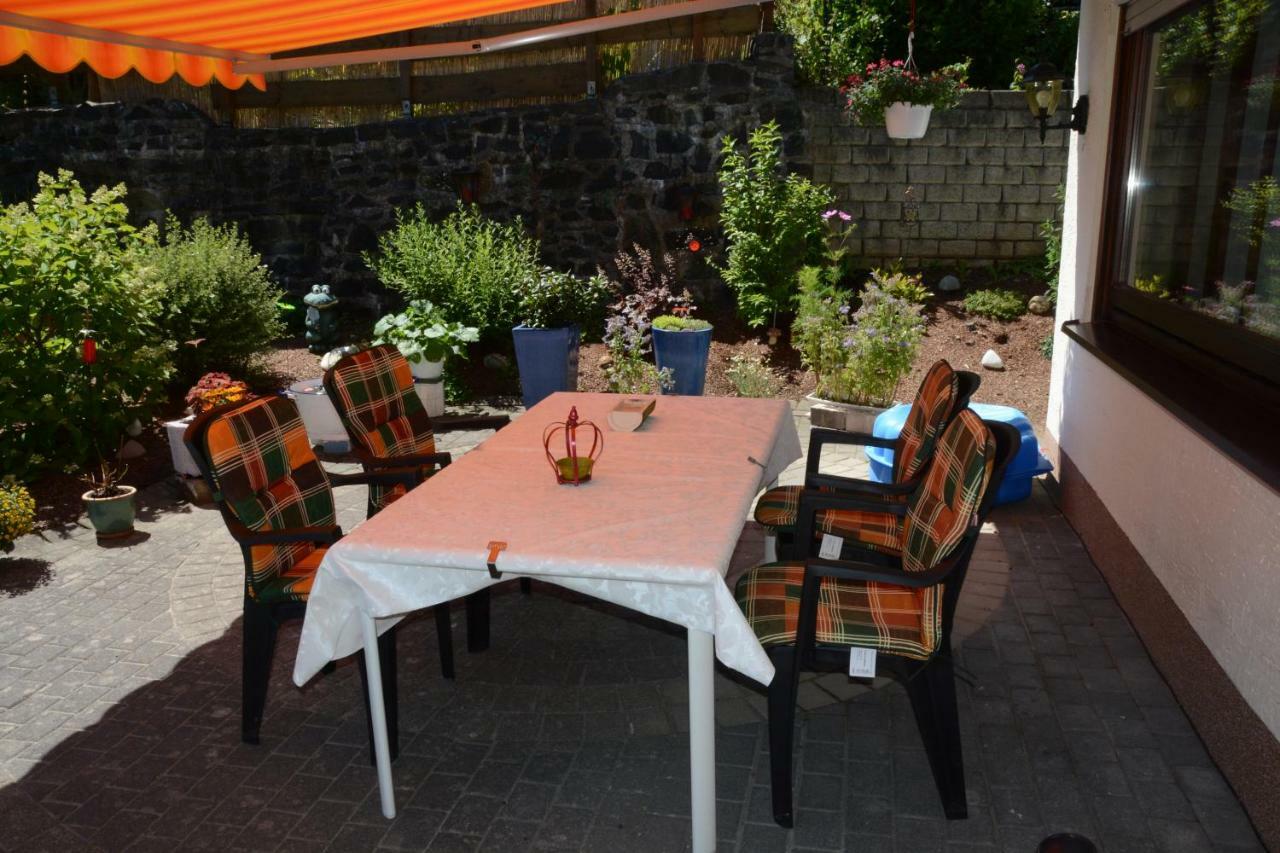 Ferienwohnung Burgblick Bilstein المظهر الخارجي الصورة